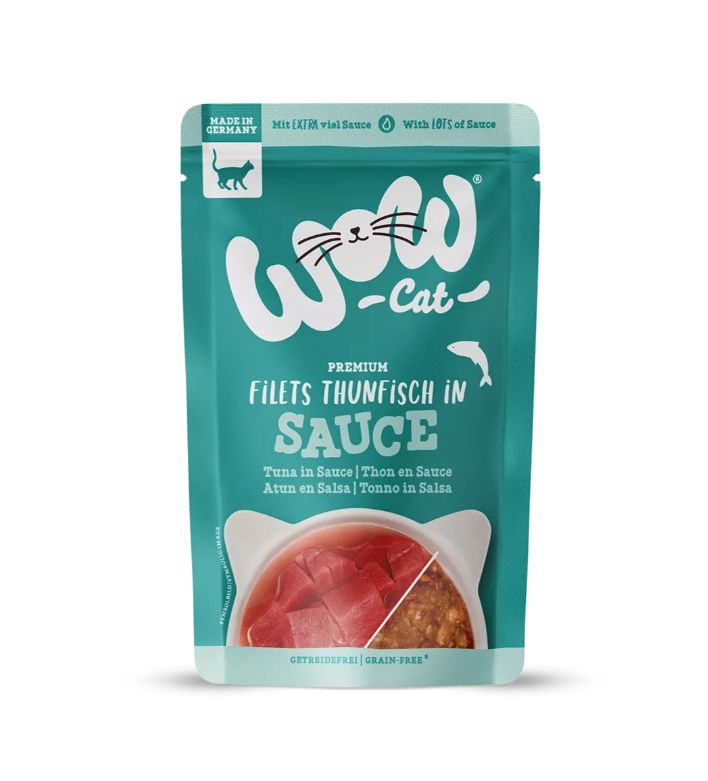 Wow Cat wet food for adult cats with tuna in sauce